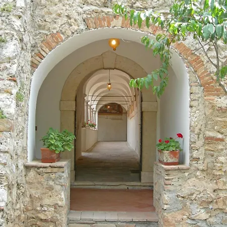 Sleeps 3 Pool Wifi Appartamento *
