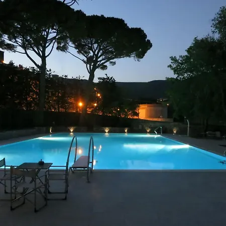 Sleeps 3 Pool Wifi